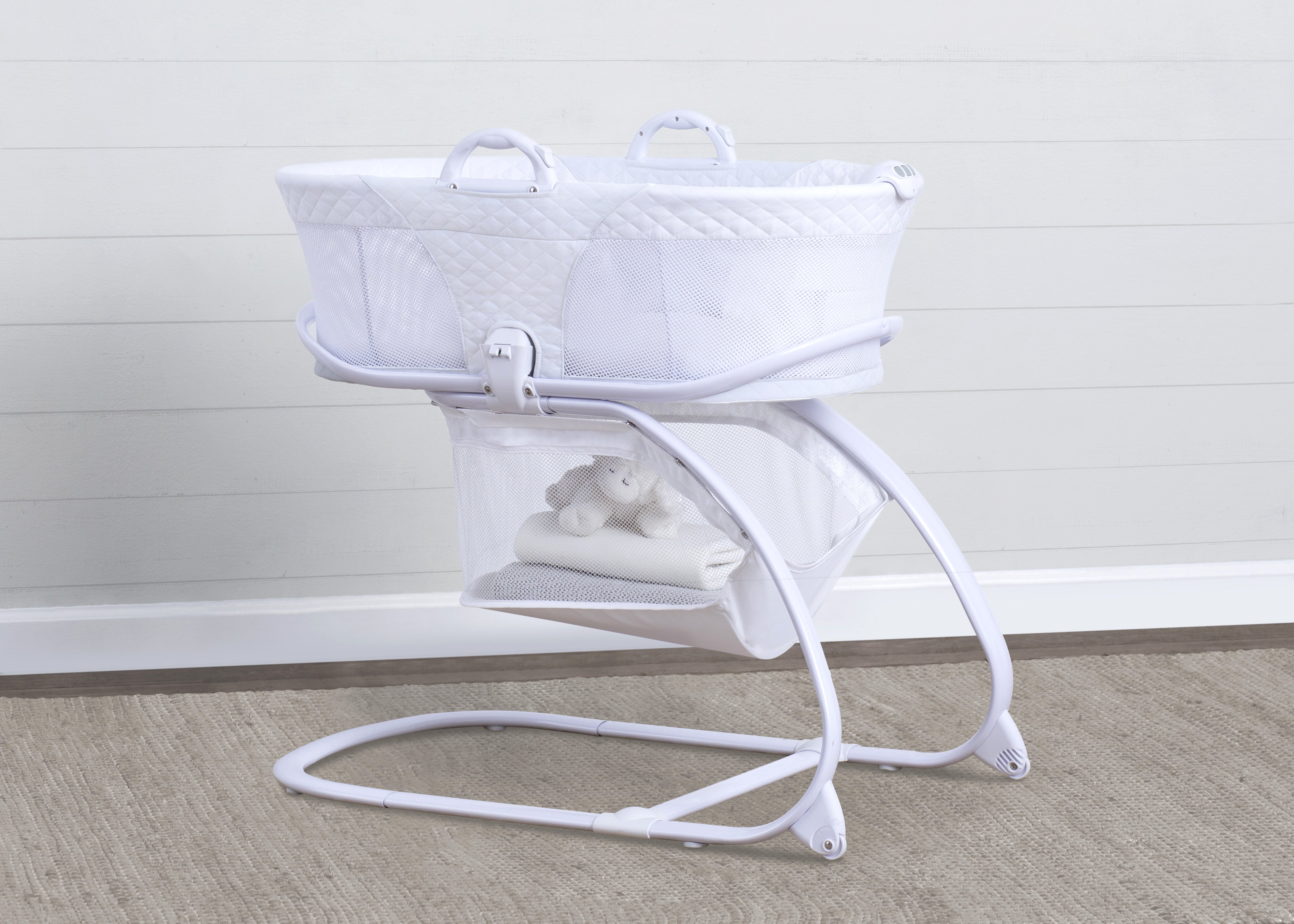 2-in-1 Moses Basket Bedside Bassinet Sleeper - Main Image