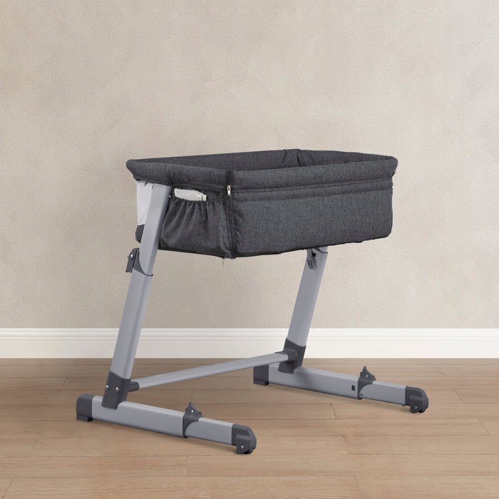 23351 2012 Simmons Dream Bed side Bassinet Grey Tweed Lifestyle 101 1-Dream Bedside Baby Bassinet