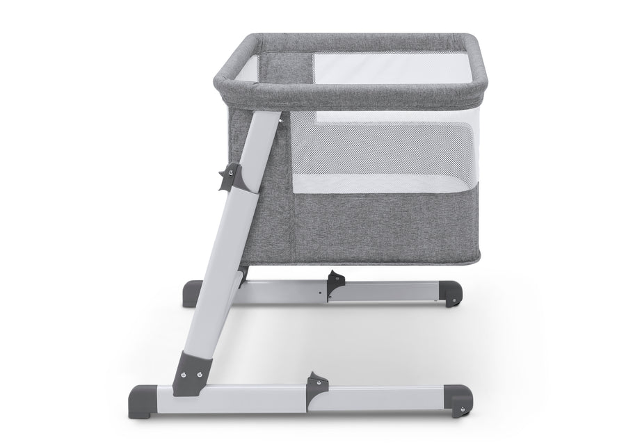 Grey Tweed (2012) 8-Deluxe Bedside Bassinet