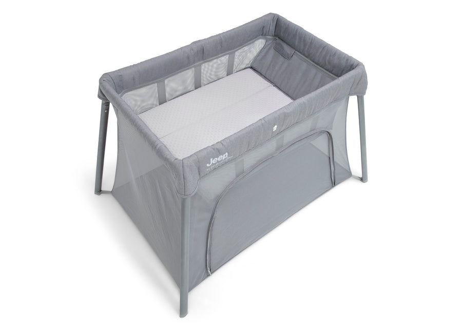 Light Grey (2463) 20-Horizon Compact Travel 2-in-1 Play Yard and Bassinet