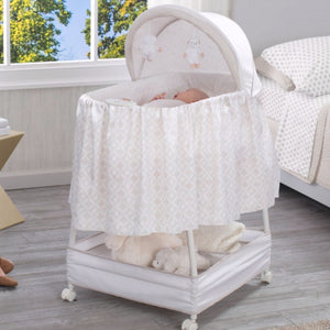 Delta Children Minnie Bows and Butterflies (695) Gliding Bassinet (27202) 15-Gliding Bassinet