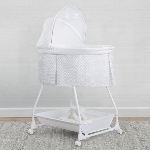 37450 2390 Delta Deluxe Soothing Dreams Bassinet Lifestyle 101