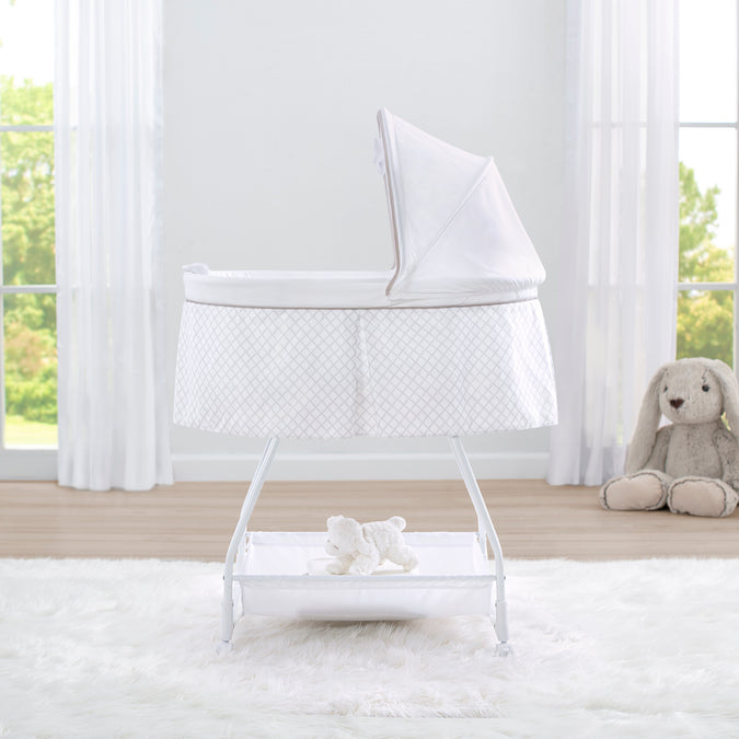 37450 2390 Delta Deluxe Soothing Dreams Bassinet Lifestyle 103 22-Deluxe Soothing Dreams Bassinet