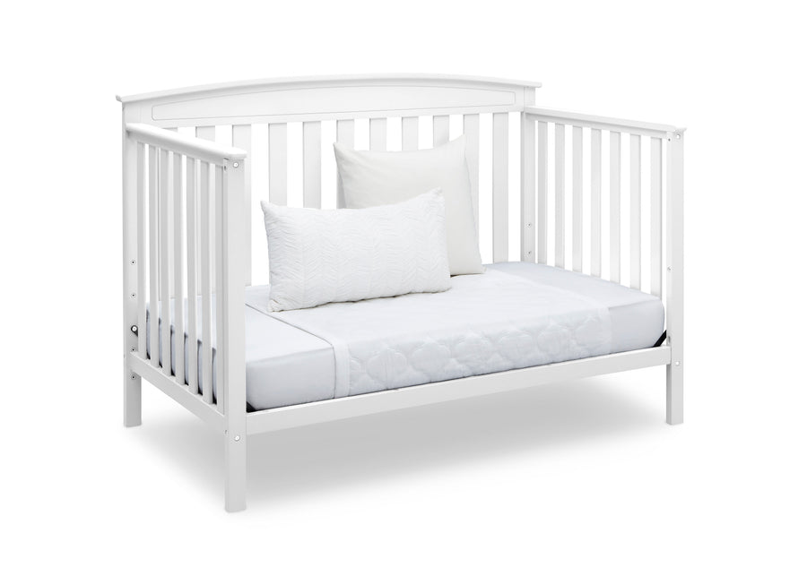 White (100) 14-Gateway 4-in-1 Convertible Crib