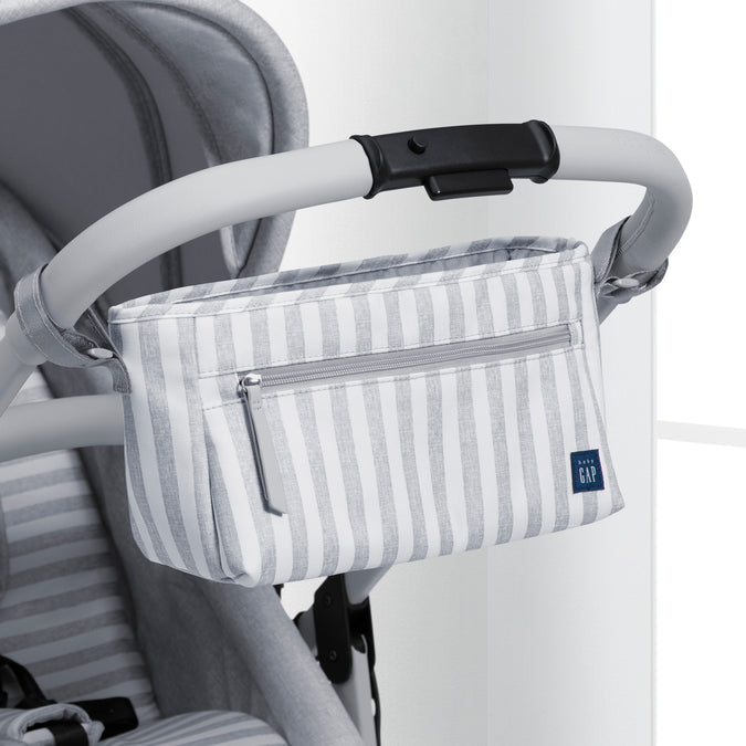 A1967 2359 Gap Parent Organizer Grey Stripe Lifestyle 101 43-babyGap Classic Parent Organizer for Single Stroller