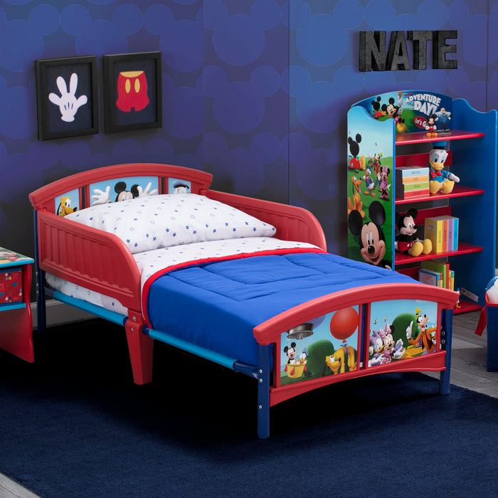 BB86687MM B 1-Mickey Mouse Plastic Toddler Bed