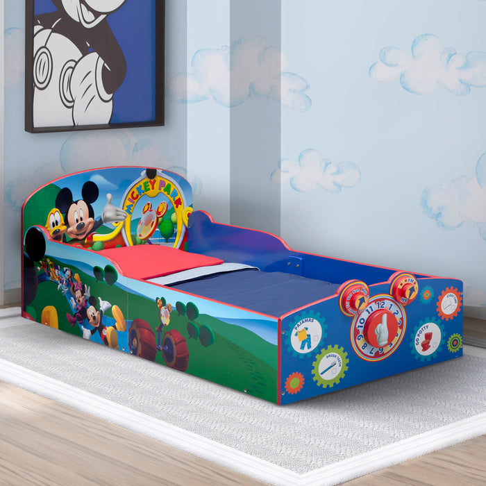 BB86929MM Mickey Wooden Toddler Bed Lifestyle 01 3-Mickey Mouse Interactive Wood Toddler Bed