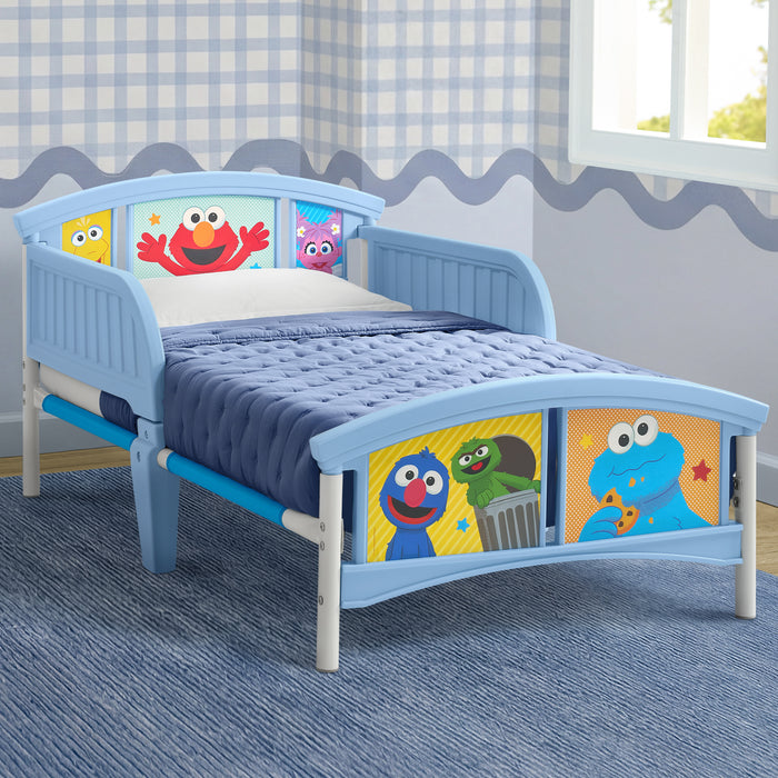 Assorted (999) 0-Sesame Street Plastic Toddler Bed