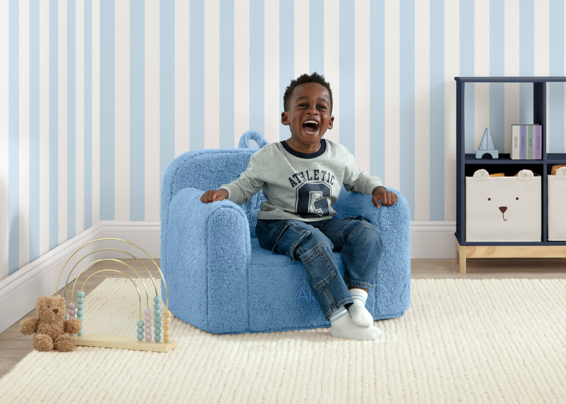 EM83654GP 1659 Blue Chair GAP Lifestyle 13