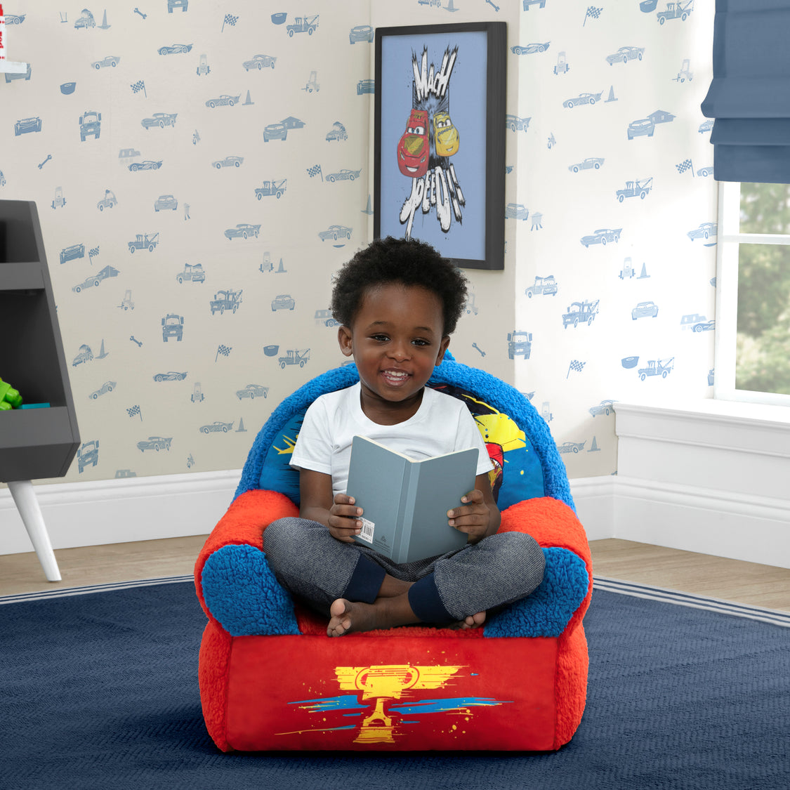 FC85605CR 1017 cozee buddy chair cars lifestyle 102