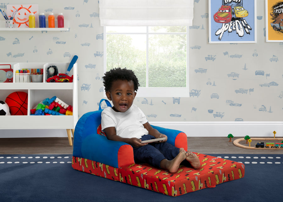 1017 2-Cars Cozee Buddy Flip-Out Chair