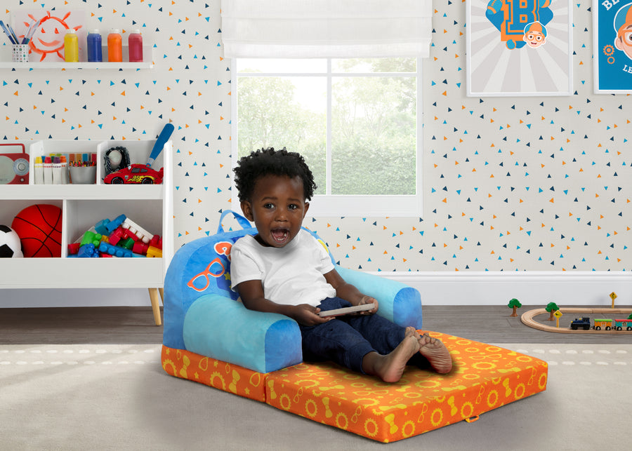 1639 2-Blippi Cozee Buddy Flip-Out Chair