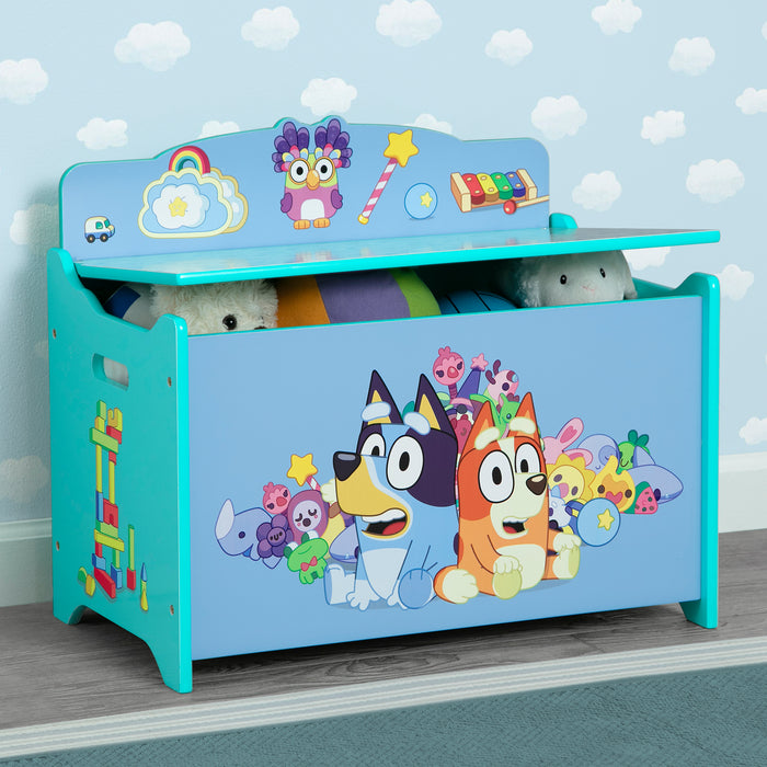 Toy storage box with cartoon characters on a light blue background 2-Bluey Deluxe Toy Box
