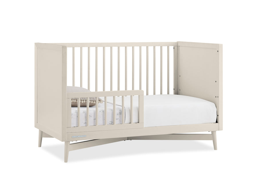 Soft Beige (1560) 52-Dylan 4-in-1 Convertible Crib