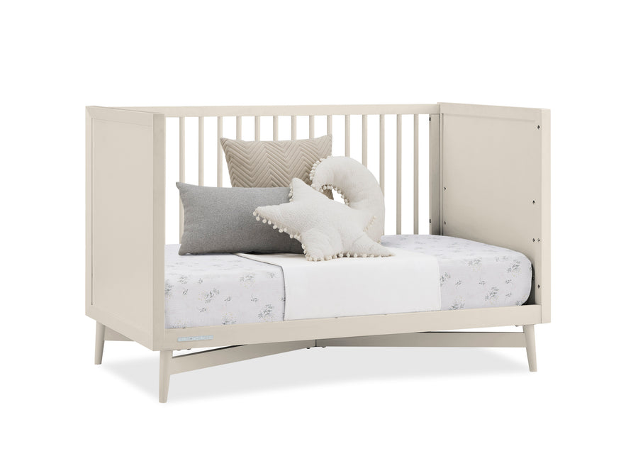 Soft Beige (1560) 51-Dylan 4-in-1 Convertible Crib