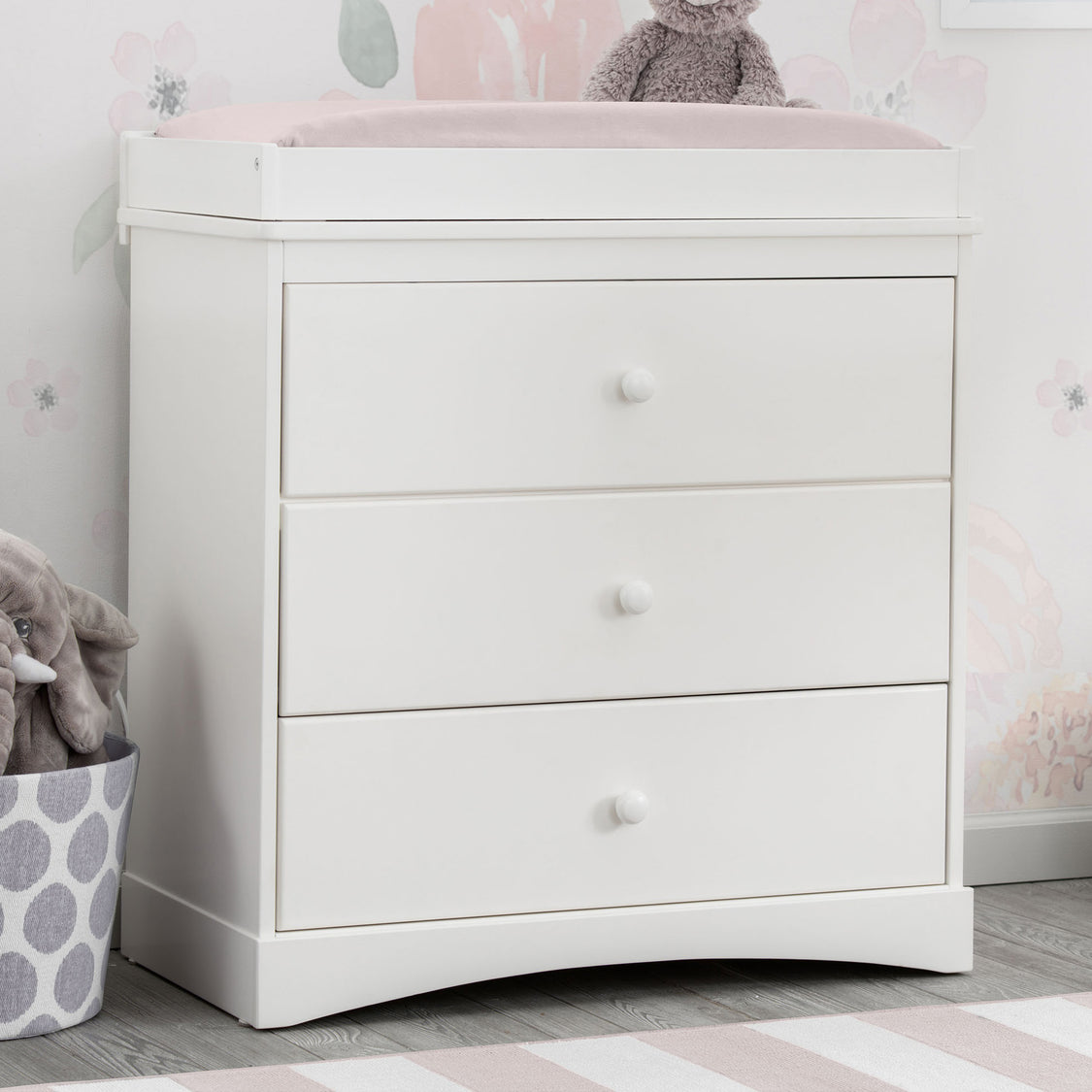 W558430 130 Skylar 3 Drawer Dresser wChanging Top Bianca White Lifestyle 104