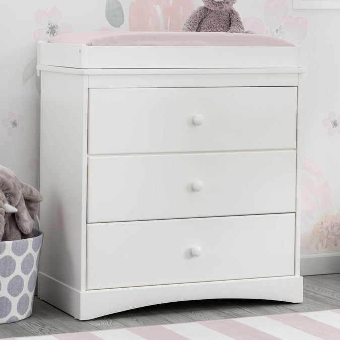 W558430 130 Skylar 3 Drawer Dresser wChanging Top Bianca White Lifestyle 104 17-Skylar 3 Drawer Dresser with Changing Top and Interlocking Drawers