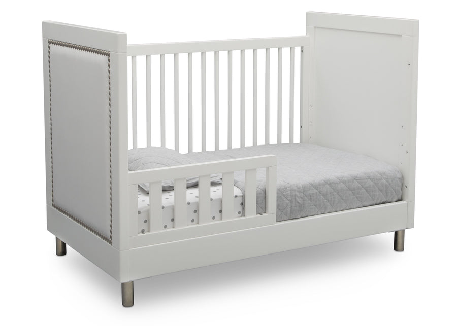 Bianca White (1321) 12-Avery 3-in-1 Convertible Crib