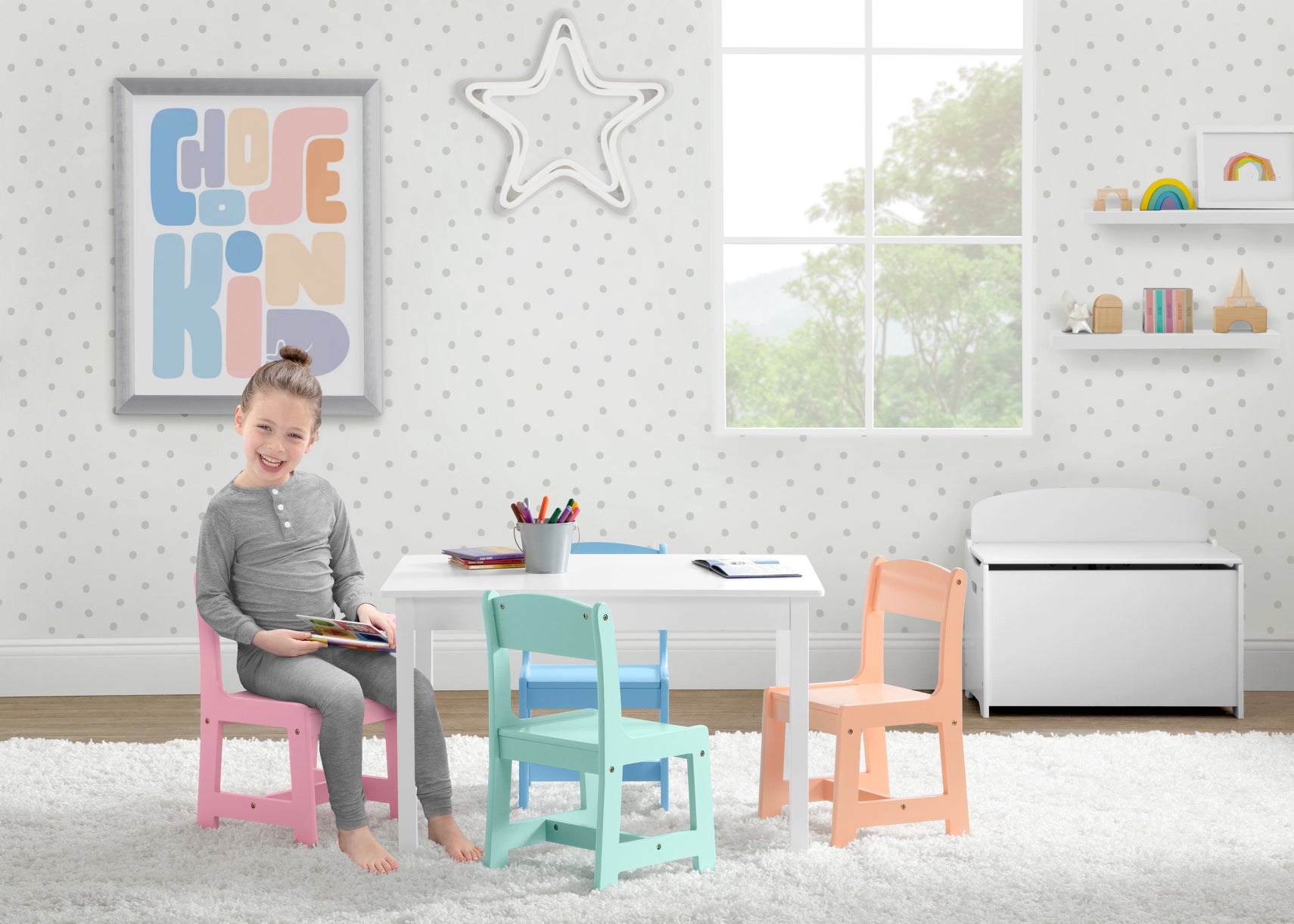 Bianca White with Pastel (1235)