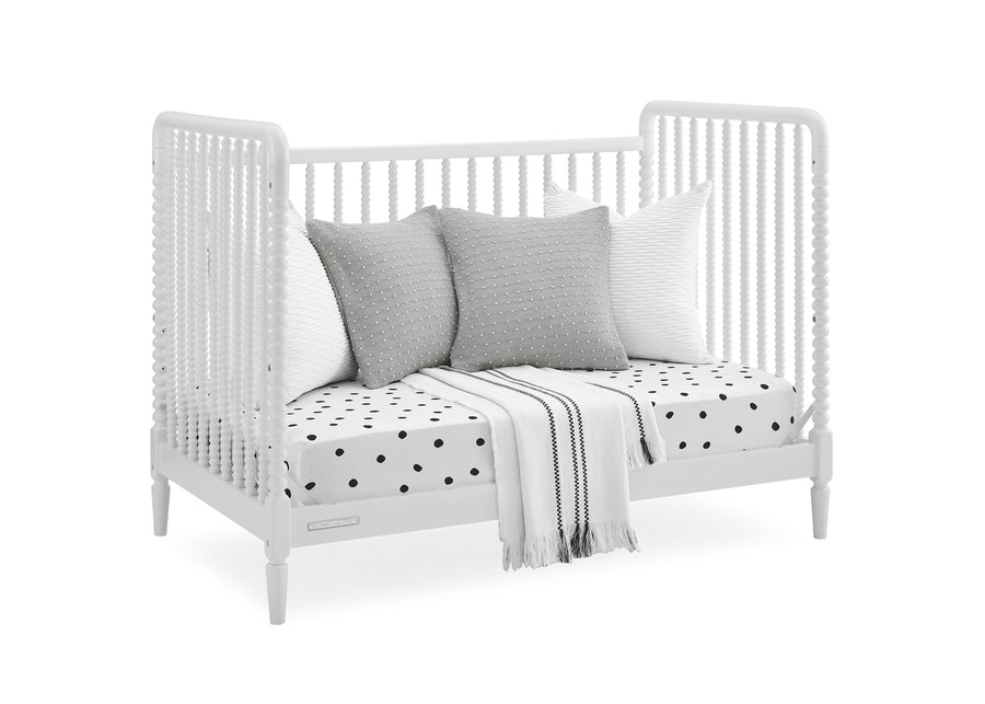 Bianca White (130) 12-Saint 4-in-1 Convertible Crib