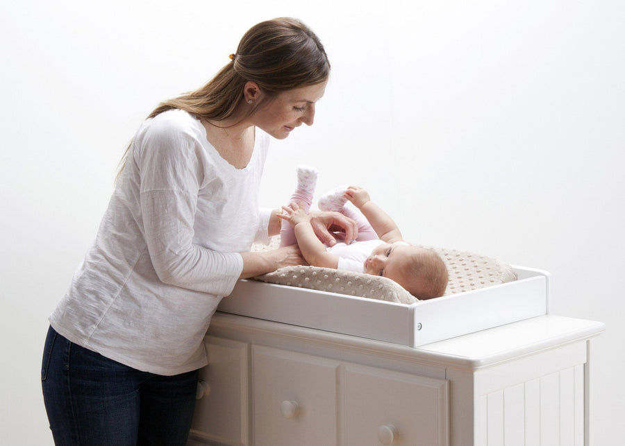 Delta Children White Ambiance (108) Changing Top, in Setting a0a 1-Changing Top