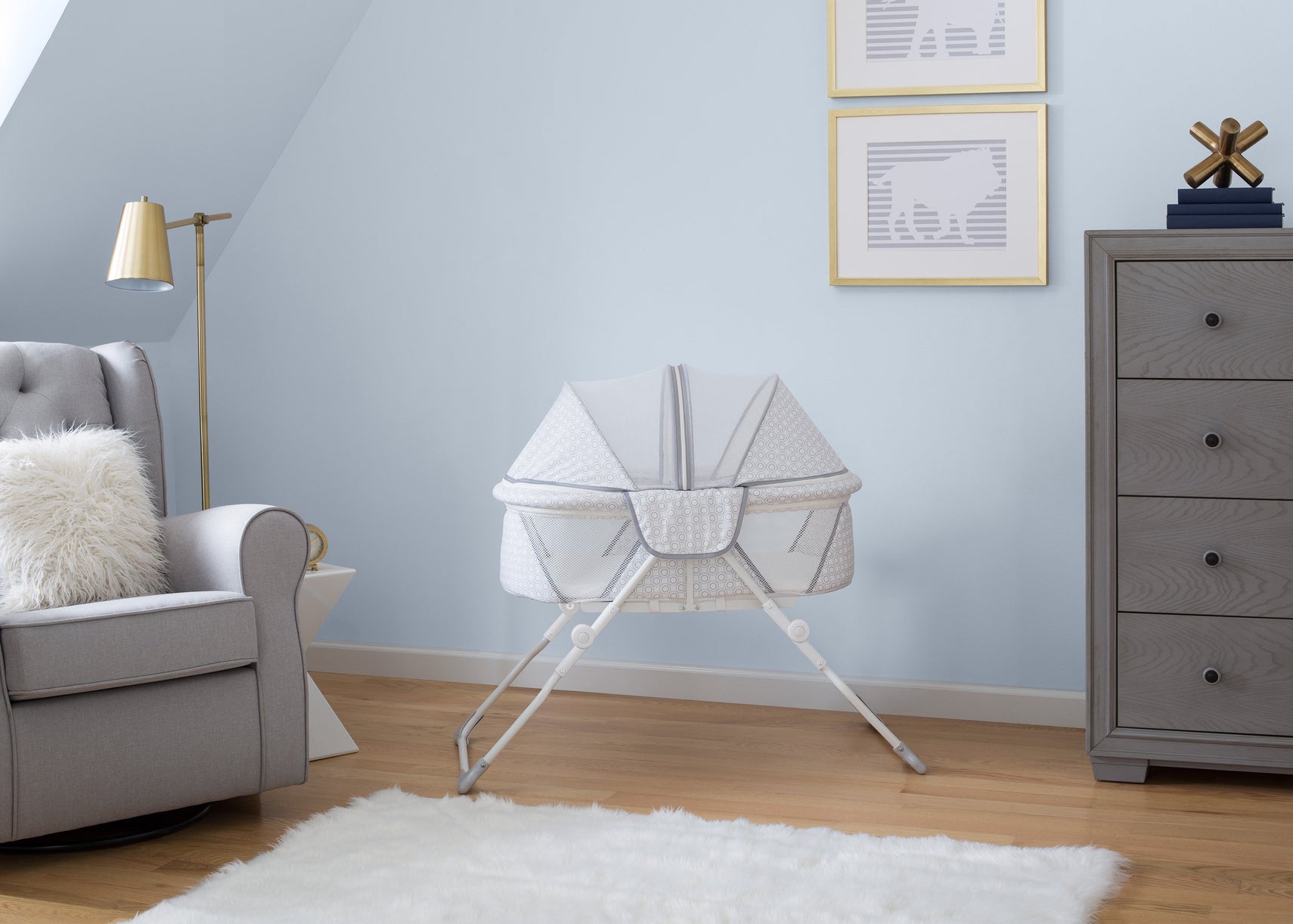 EZ Fold Ultra Compact Travel Bassinet  Inner Circle (2284) 25402-2284