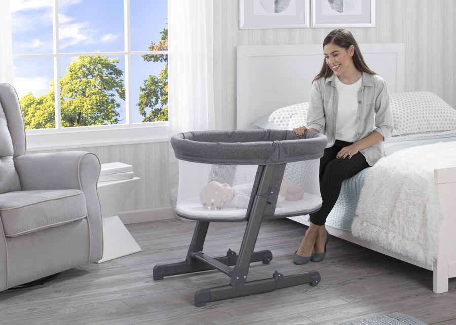Grey Tweed (2012) 1-Simmons Kids® Oval City Sleeper Bassinet