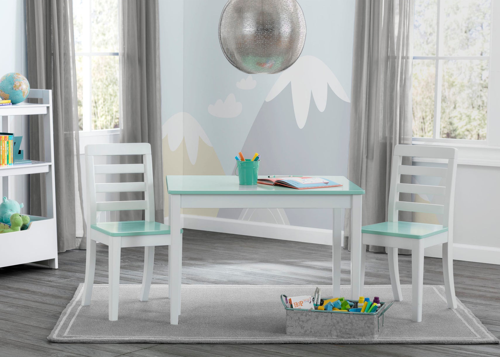Bianca White with Aqua (134)