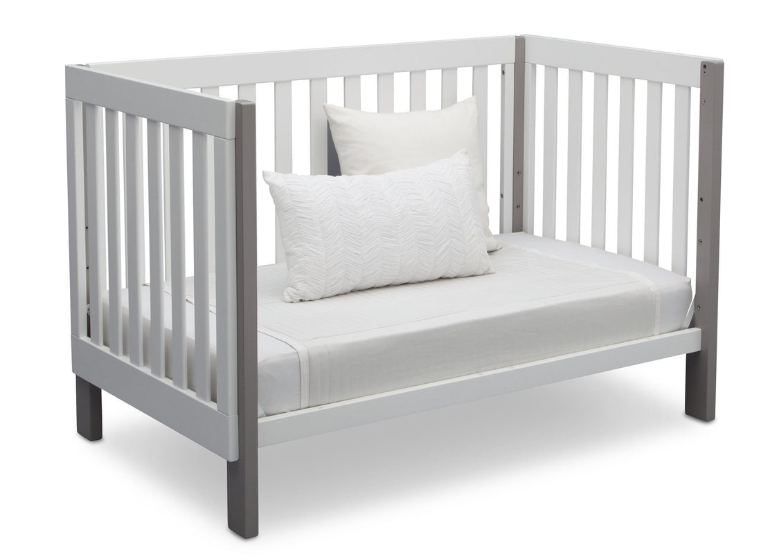 Delta Children Bianca with Grey (166) Bellevue 3-in-1 Crib, Daybed Conversion b6b