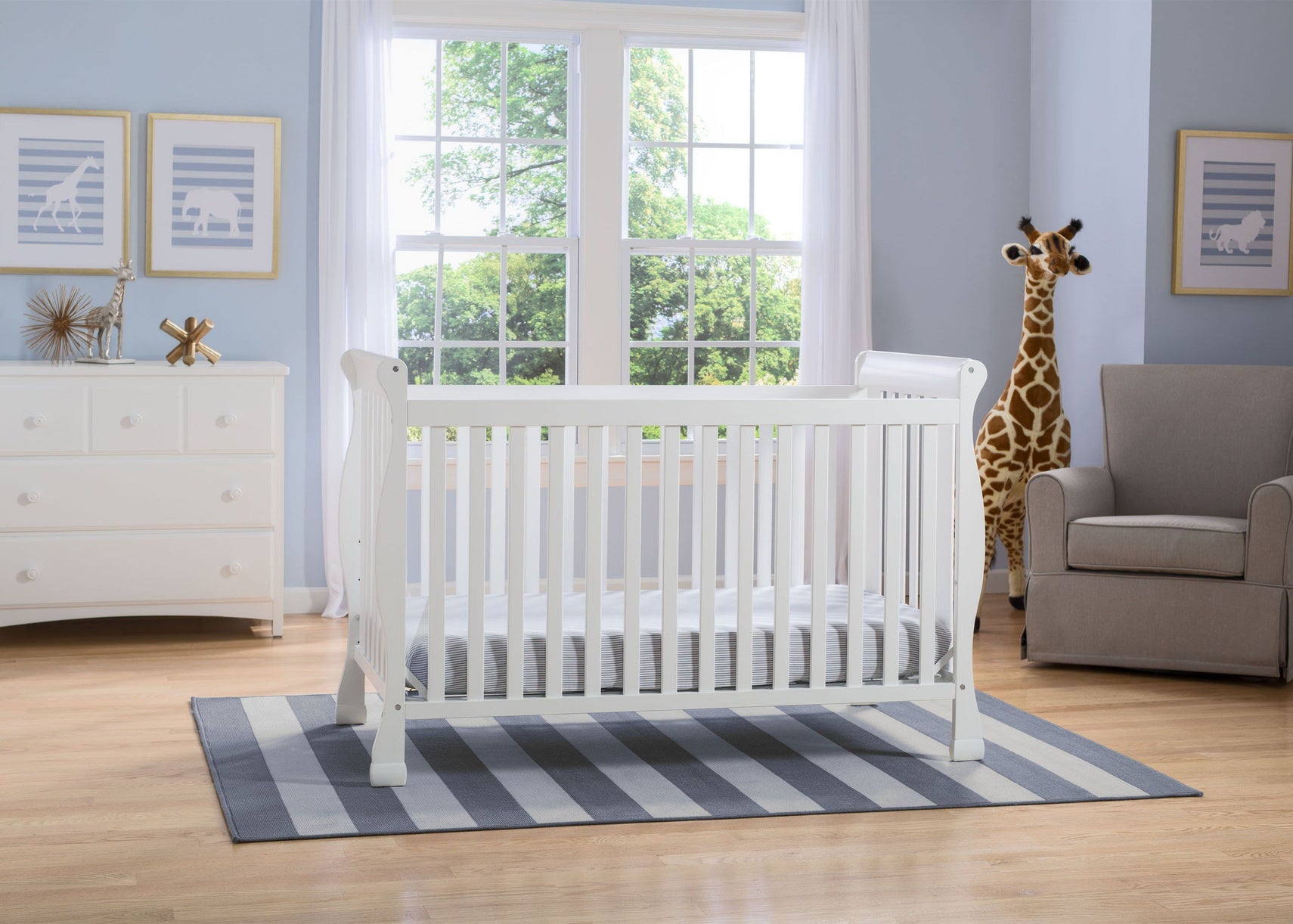 Delta Children Bianca (130) Riverside 4-in-1 Crib, room view, a1a