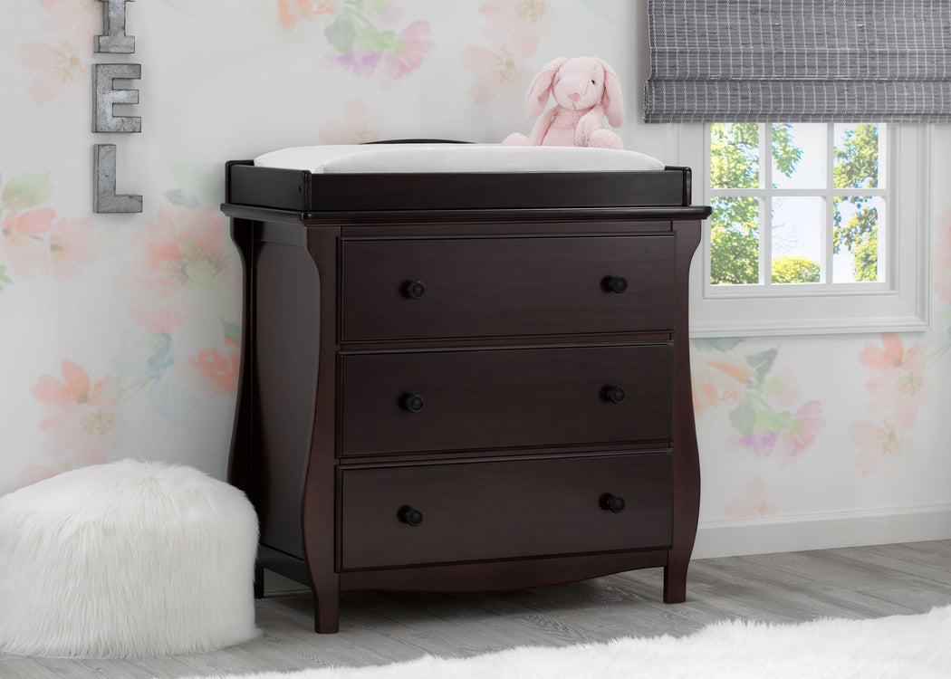 Delta Children Dark Chocolate (207) Lancaster 3 Drawer Dresser with Changing Top (552030), Hangtag, c1c