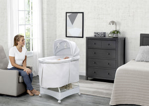  Inner Circle (2284) 701305-2284 0-Beautyrest™ Silent Auto Gliding Lux Bassinet - Inner Circle