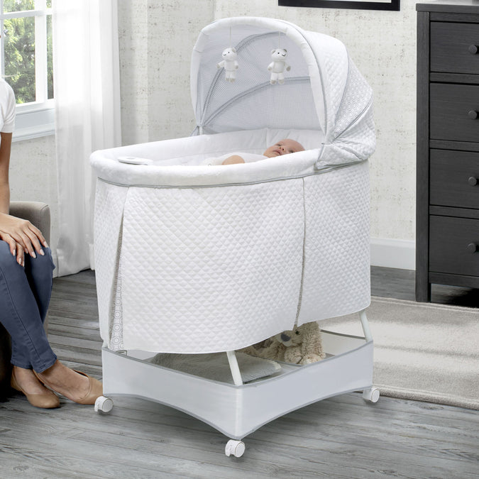 Inner Circle (2284) 7-Beautyrest™ Silent Auto Gliding Lux Bassinet - Inner Circle