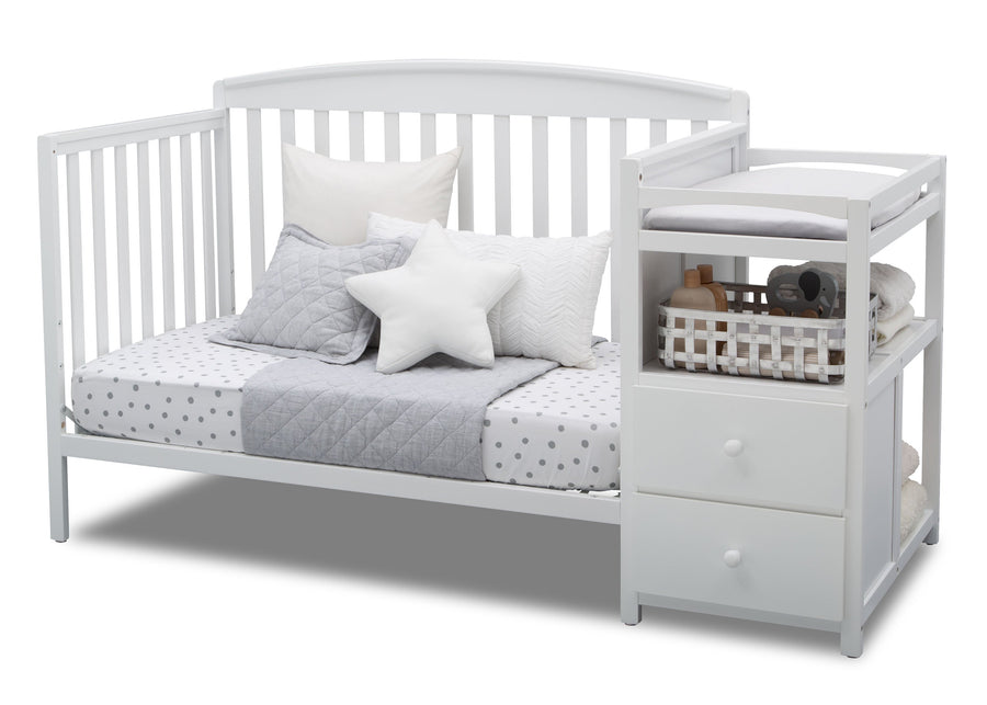 White (100) 74804-100 Daybed 10-Royal Convertible Crib and Changer