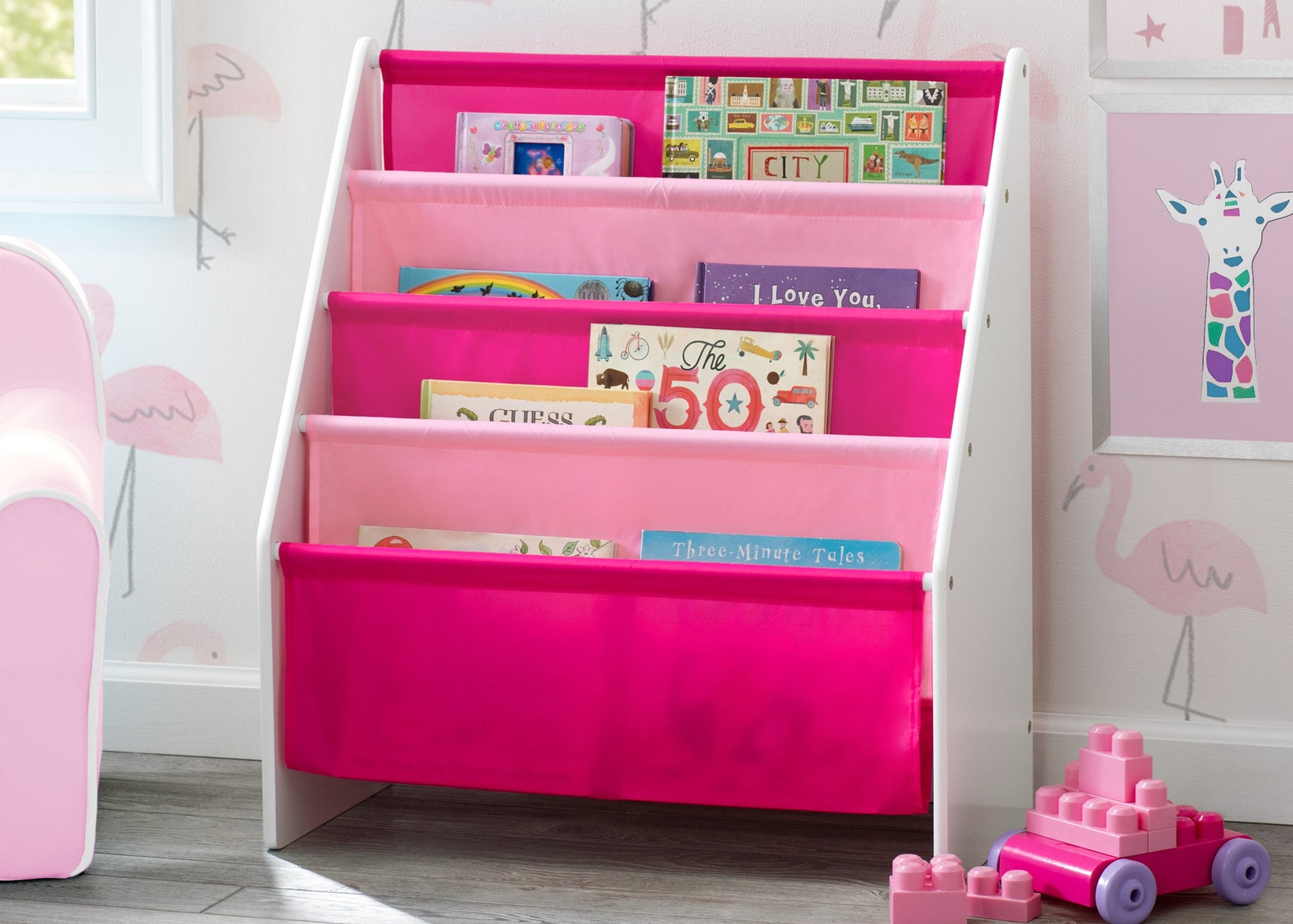 Delta Children White/Pink (130) Sling Book Rack Bookshelf for Kids, Hangtag View Bianca White (130)
