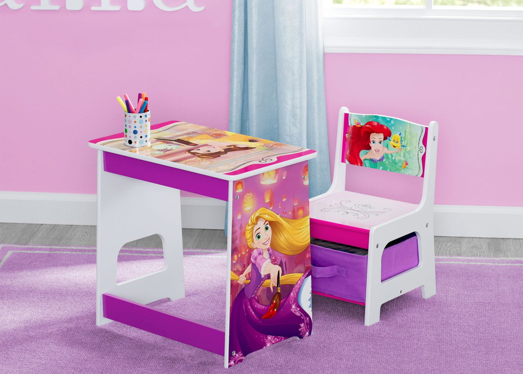 Delta Children Princess Kids Wood Desk and Chair Set, Hangtag View Disney Princess (1034)