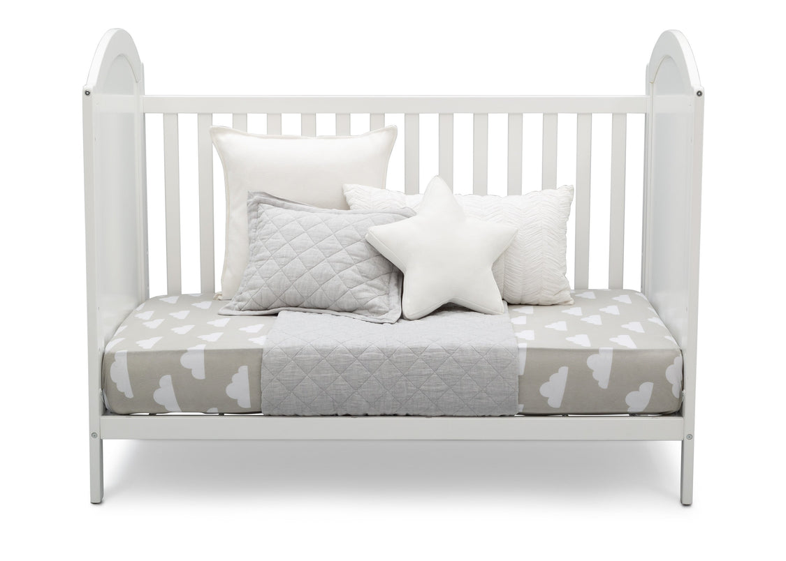 Delta Children Bianca White with Pooh (1301) 4-in-1 Convertible Crib