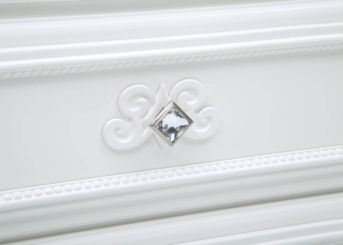 Simmons Kids Bianca White (130) Fairytale 5 Drawer Chest, Detail View 1