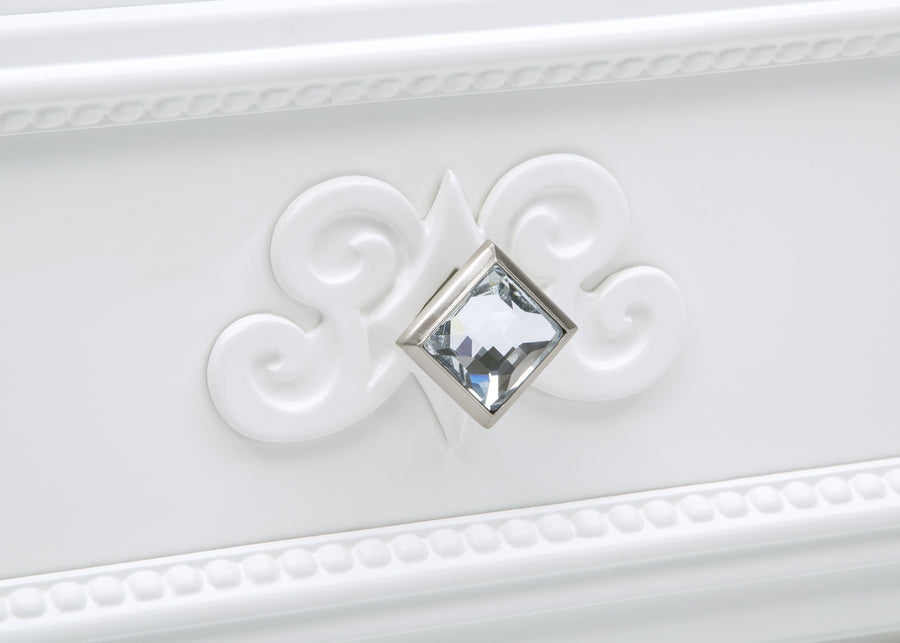 Simmons Kids Bianca White (130) Fairytale 7 Drawer Dresser with Changing Top, Detail View 1 6-Fairytale 7 Drawer Dresser with Changing Top