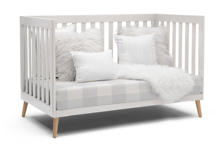 Bianca White with Natural (123) 6-Madison 4-in-1 Convertible Crib