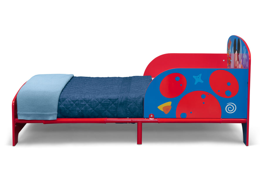 Mickey Mouse (1055) 3-Mickey Mouse Wood & Metal Toddler Bed