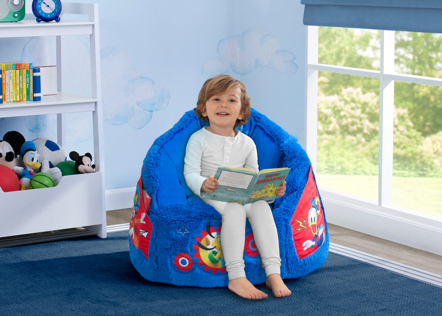 Mickey Hot Dog (1054) 1-Mickey Mouse Cozee Fluffy Chair, Toddler Size (for Kids Up to 6 Years Old)