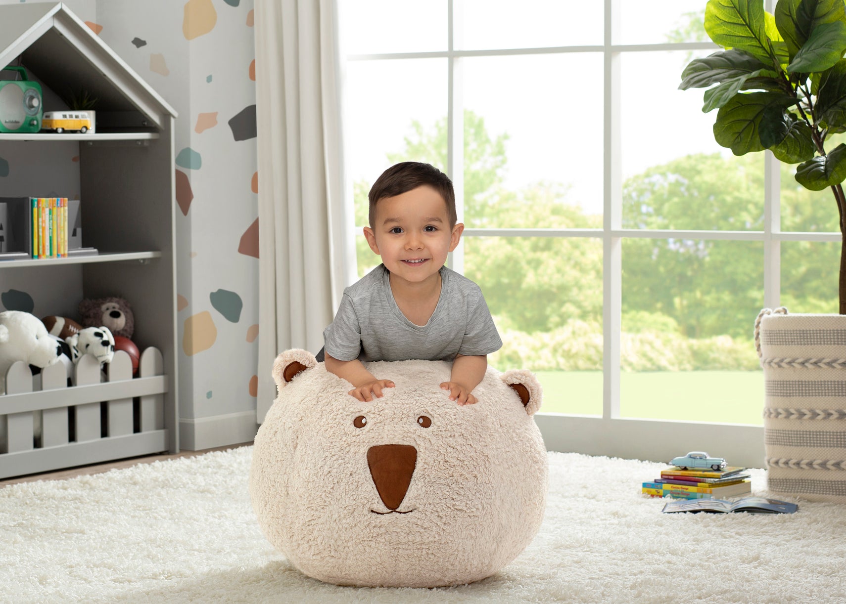Cream Sherpa with Brown Leather (5047)