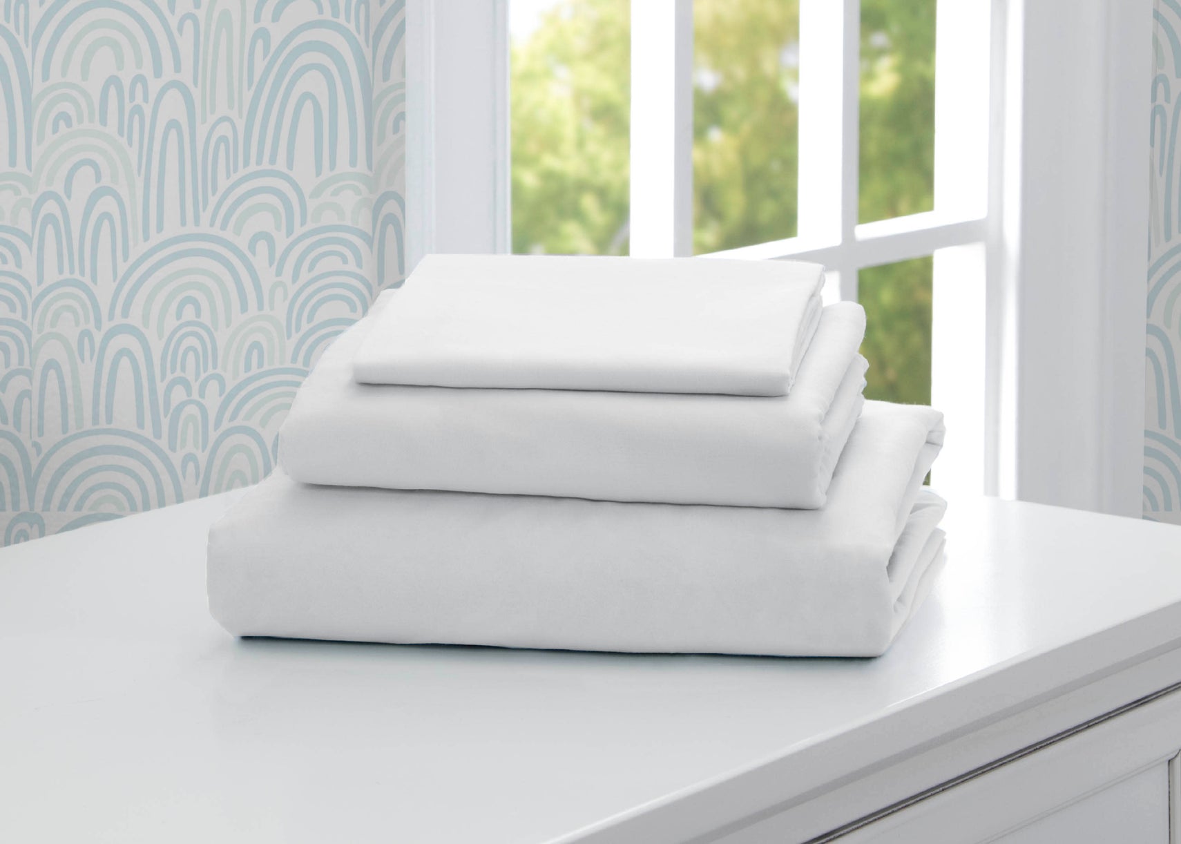 White (100)